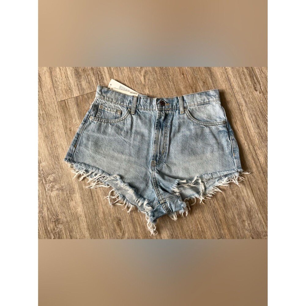BDG Cheeky High Cut Side 2.5 Denim Shorts Cotton Distress Hem High Rise Size 30
